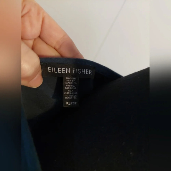 Eileen Fisher Longsleeve Blouse Top lightweight Asymmetric hem blue XS - Picture 7 of 8